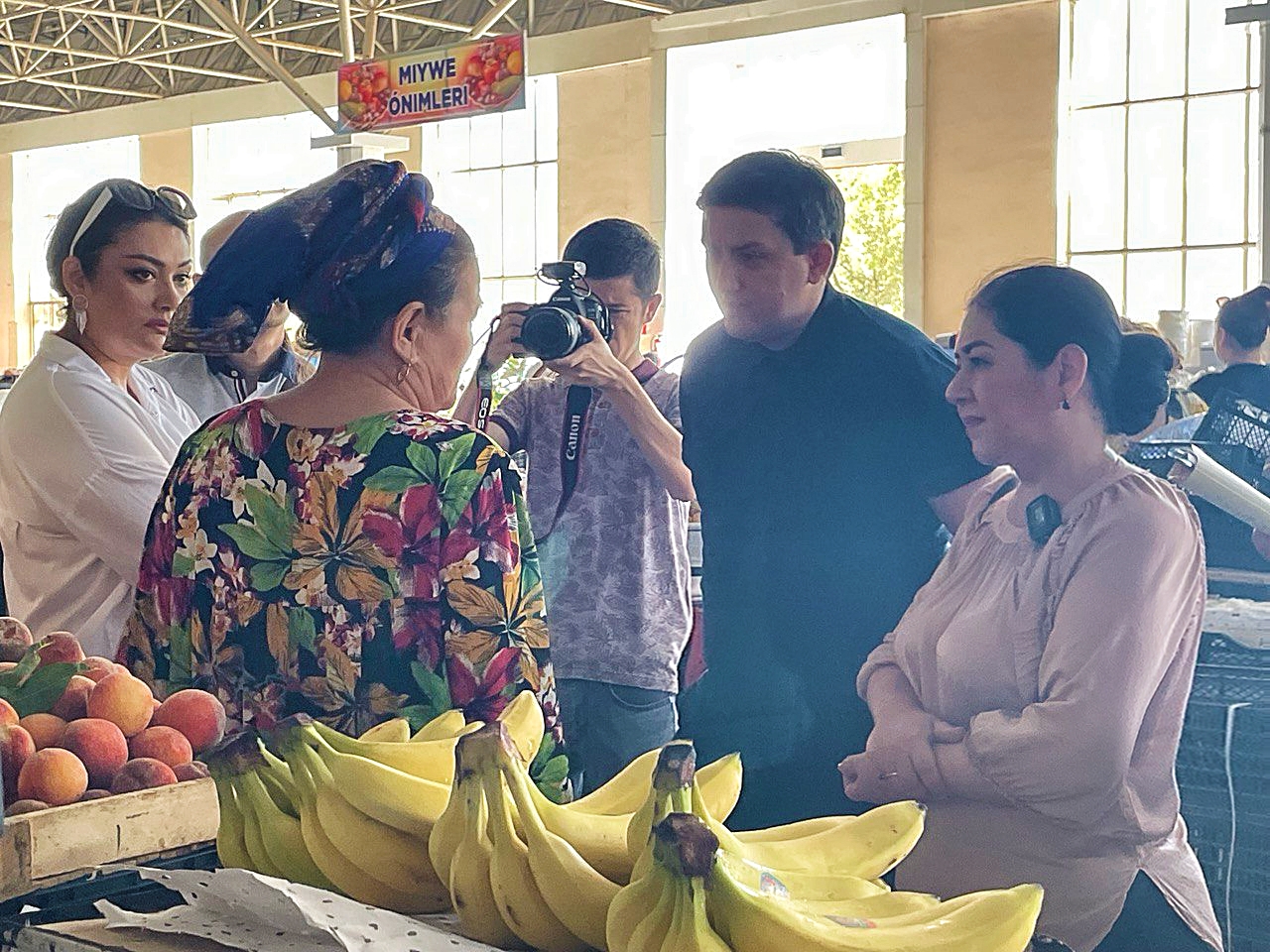 Members of the commission visited the central farmers' market in the city of Nukus, which became the main place of the Karakalpak events, in order to study the mood of the people