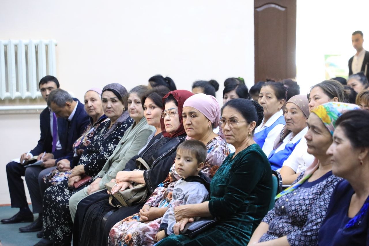 В рамках проекта “Школа Омбудсмана” в Ташкентской области проведен открытый диалог с гражданами