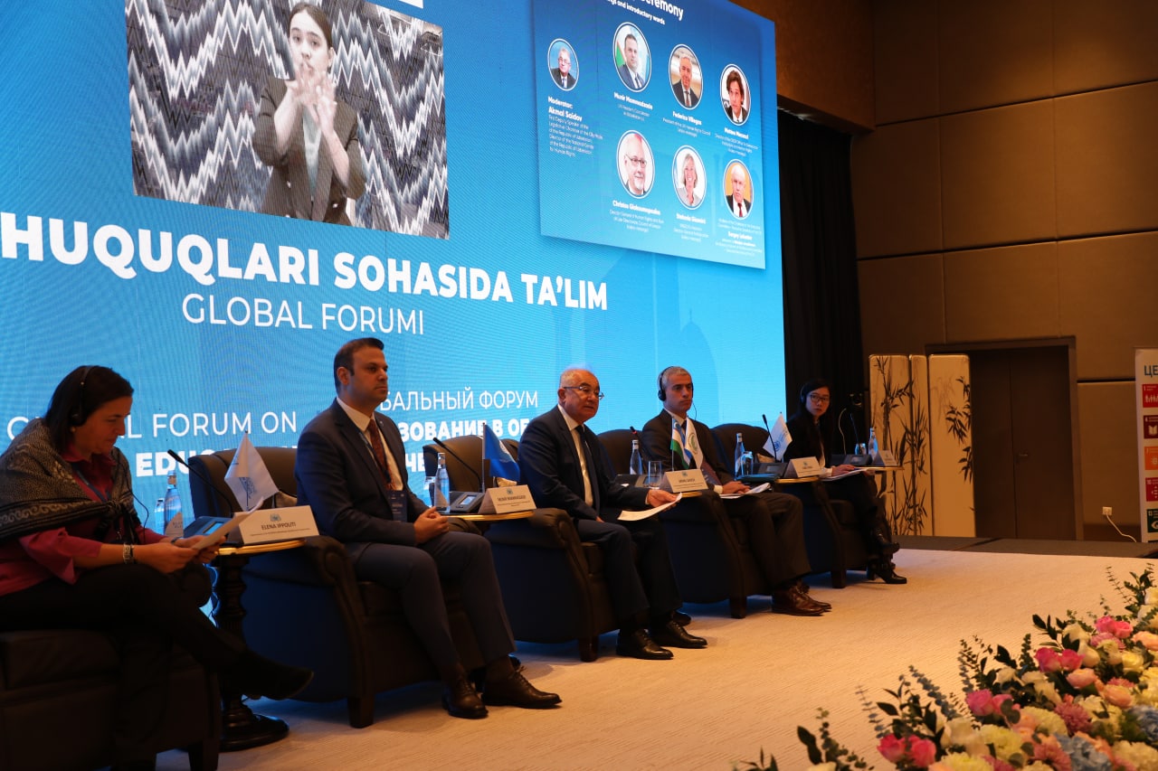 “Inson huquqlari sohasida taʼlim” Global forumi Samarqandda ish boshladi