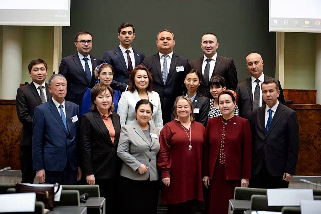 Уполномоченные по правам человека стран Центральной Азии ознакомились с деятельностью Парламентского Омбудсмана, Верховного административного суда и Генеральной прокуратуры