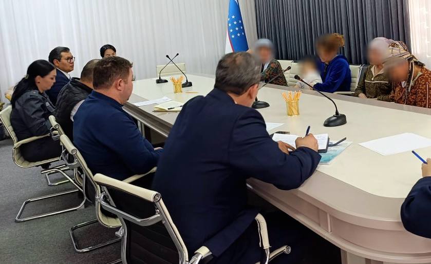 Сирдарёда “Тенглик ва ҳурмат” платформаси доирасида жабрланган аёллар ва агрессорлар билан амалий ишланди