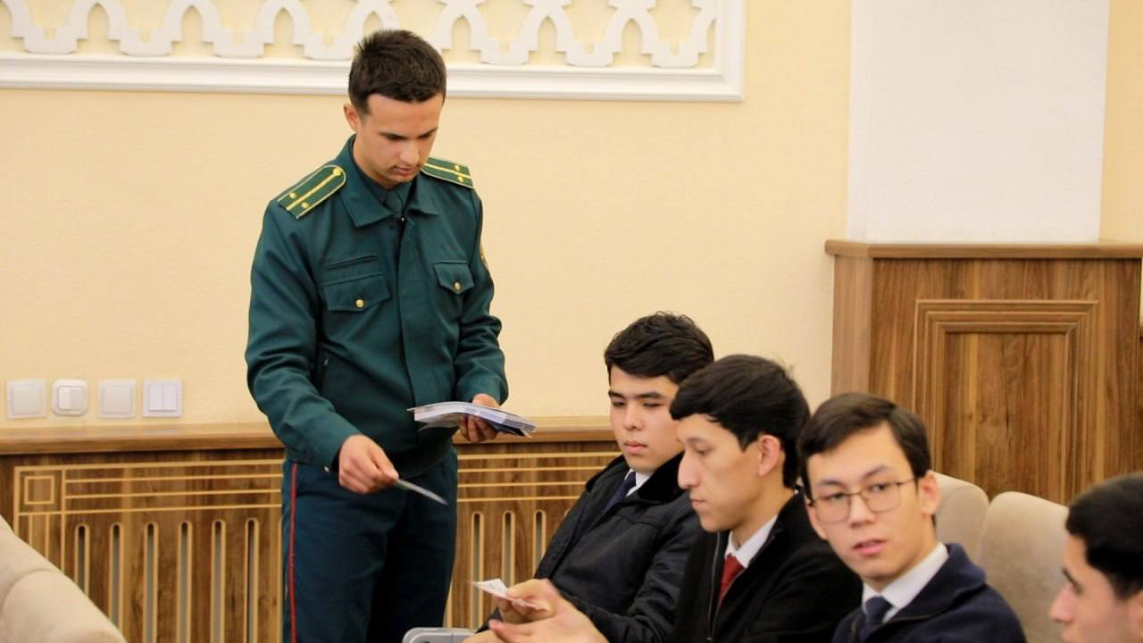 В рамках проекта «Школа Омбудсмана» состоялся открытый диалог со студентами