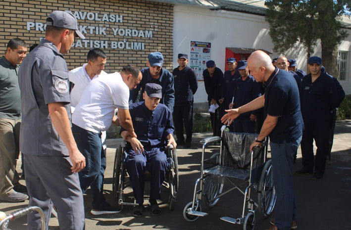 Омбудсман минтақавий вакили ташаббуси билан ногиронлиги бўлган маҳкумларга реабилитация воситалари етказиб берилди